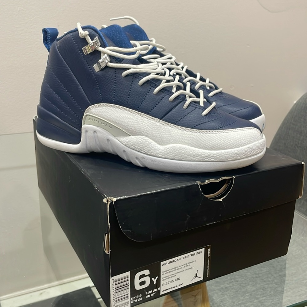 Jordan 12 Obsidian
